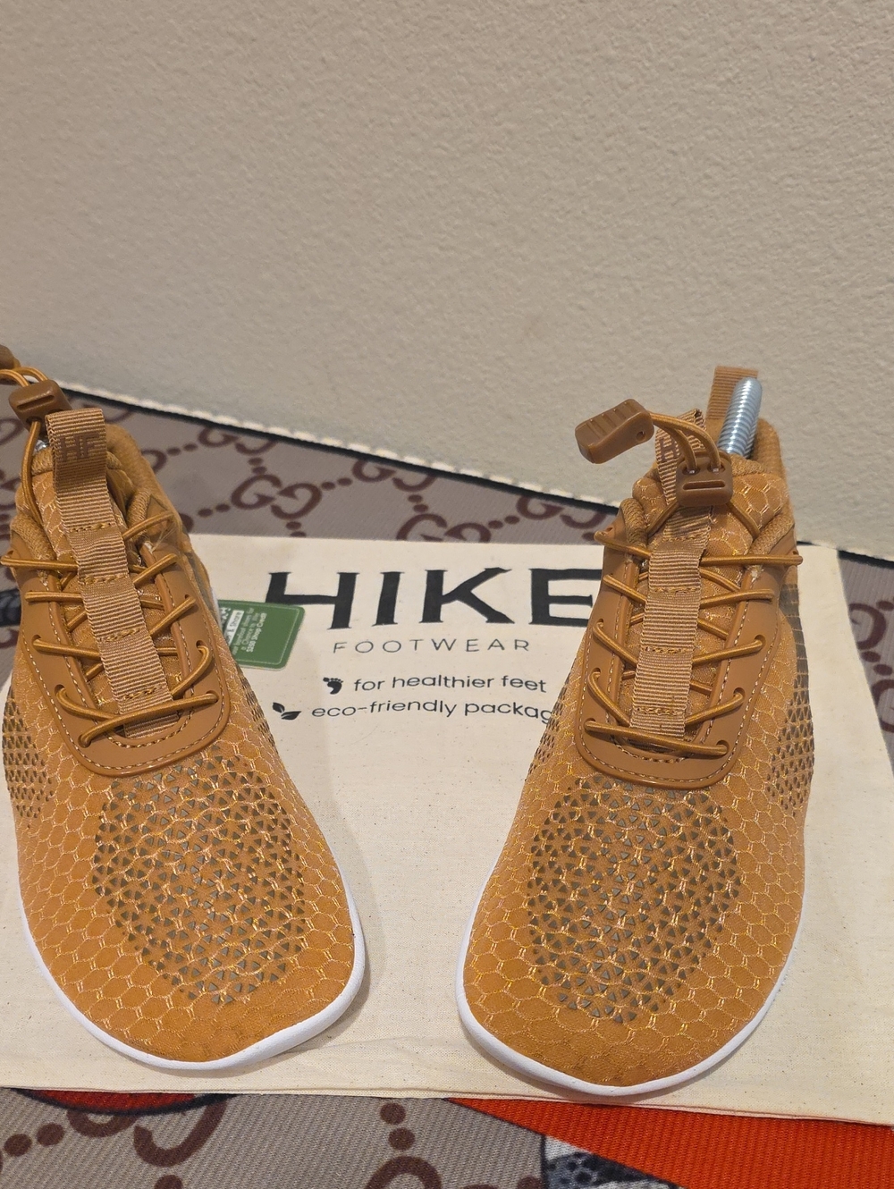 Hike Footwear Lightweight Honey Brown Knit Sneakers Size 7